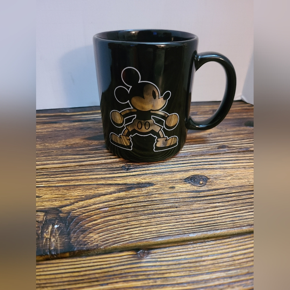 Mickey Mouse 2000 Black and Silver Collectible  Coffee Mug